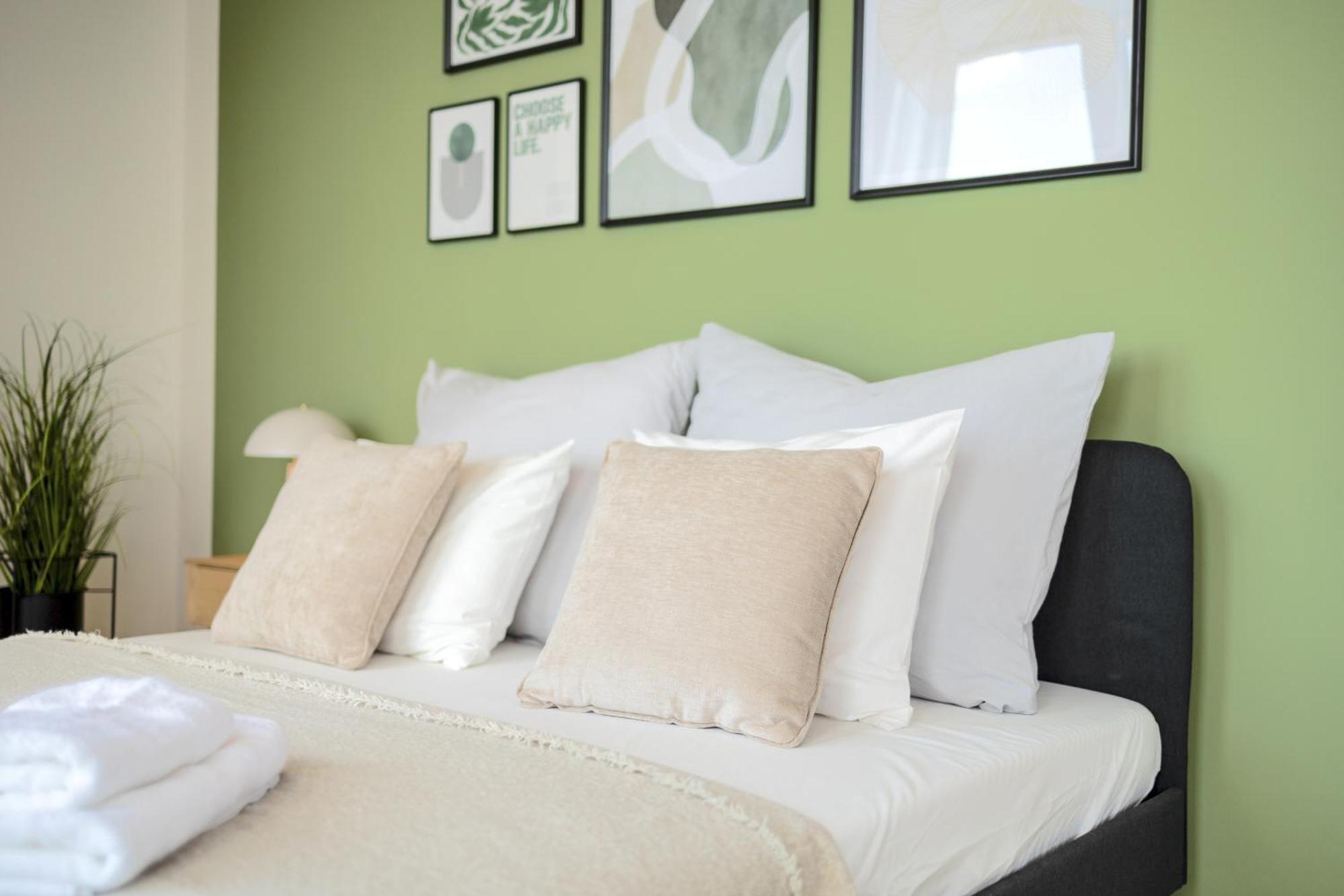 Appartement Bright 2Br - 8Th Floor, Balcony, Free Parking - By Gravity Prague Extérieur photo
