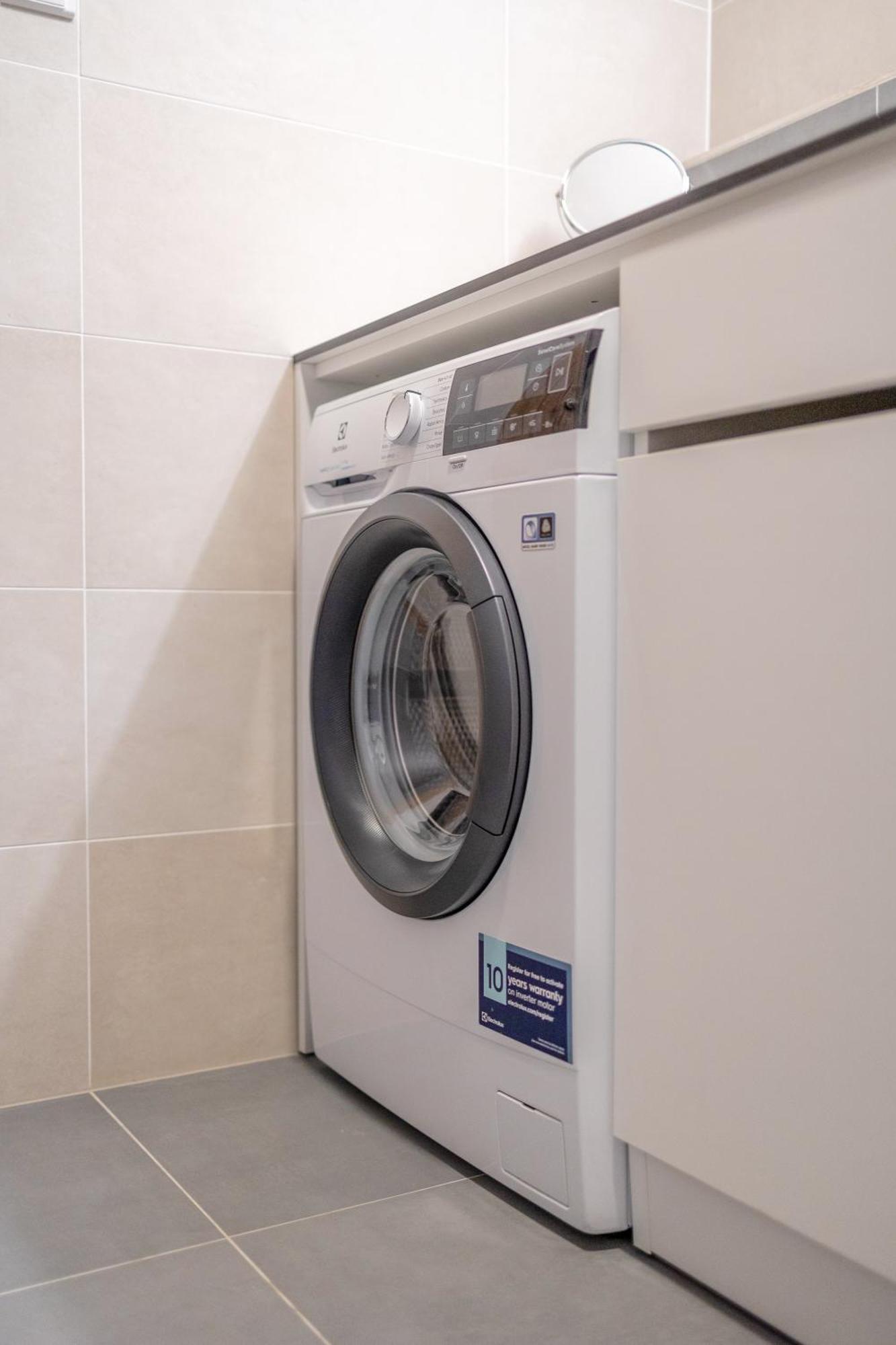 Appartement Bright 2Br - 8Th Floor, Balcony, Free Parking - By Gravity Prague Extérieur photo
