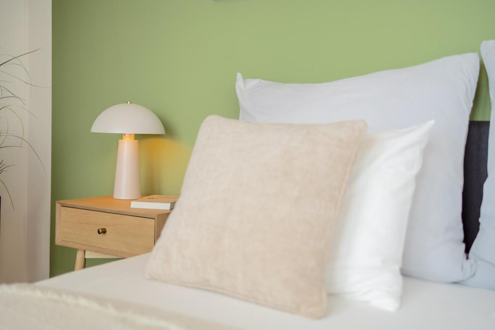 Appartement Bright 2Br - 8Th Floor, Balcony, Free Parking - By Gravity Prague Extérieur photo
